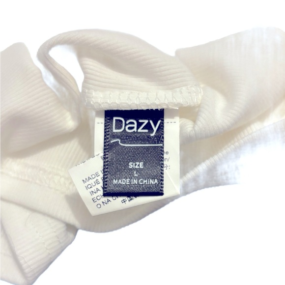 Dazy Side Button Ribbed T-Shirt - Picture 4 of 4